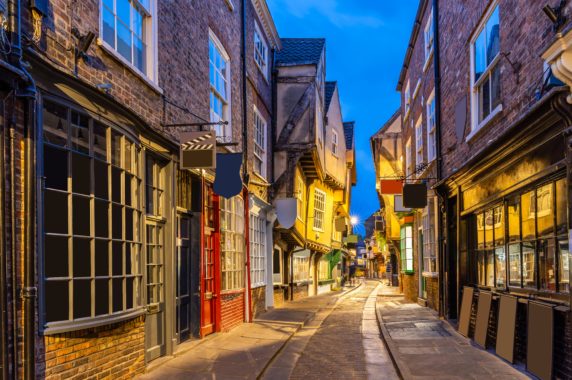 england_york_shambles_shutterstock_1161980788