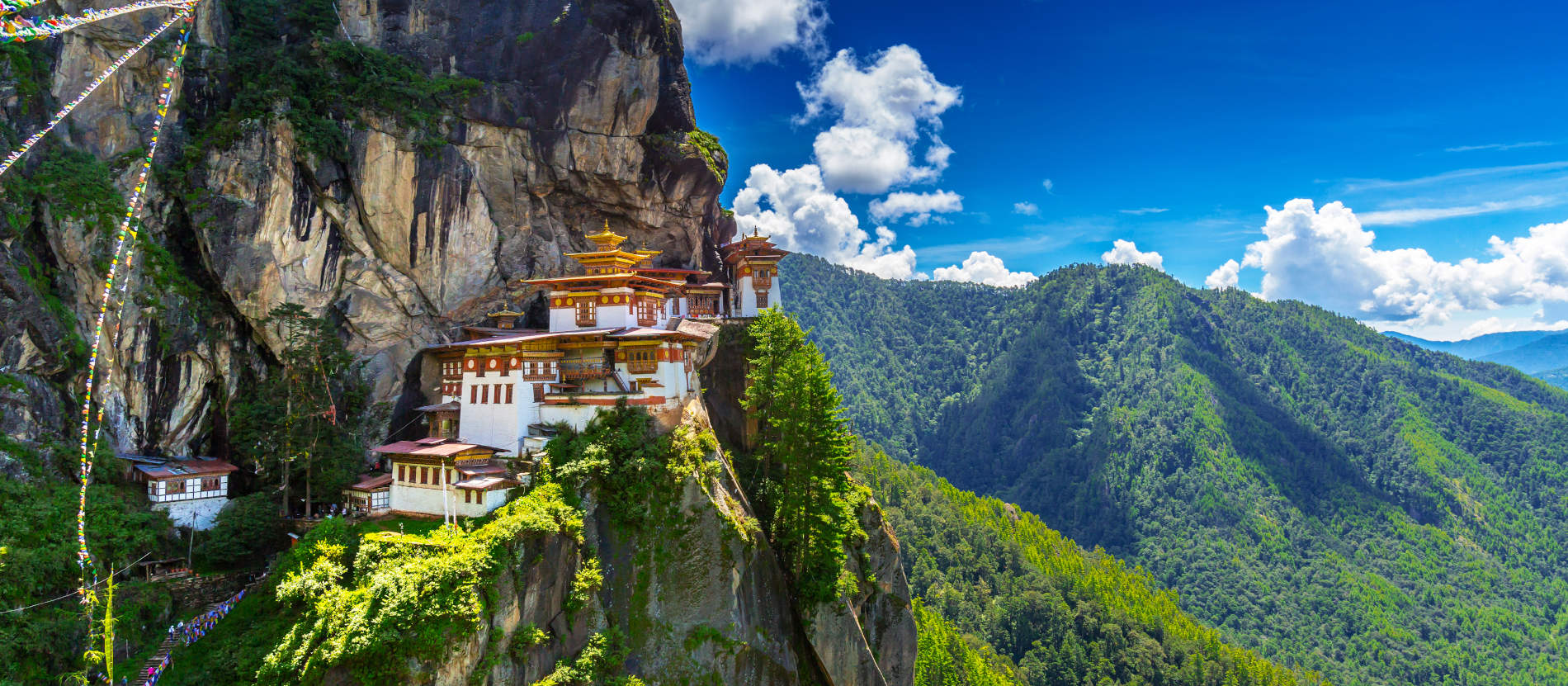 Bhutan_Paro_tigernästet_temaresor_banner_1900x831_shutterstock_791057164